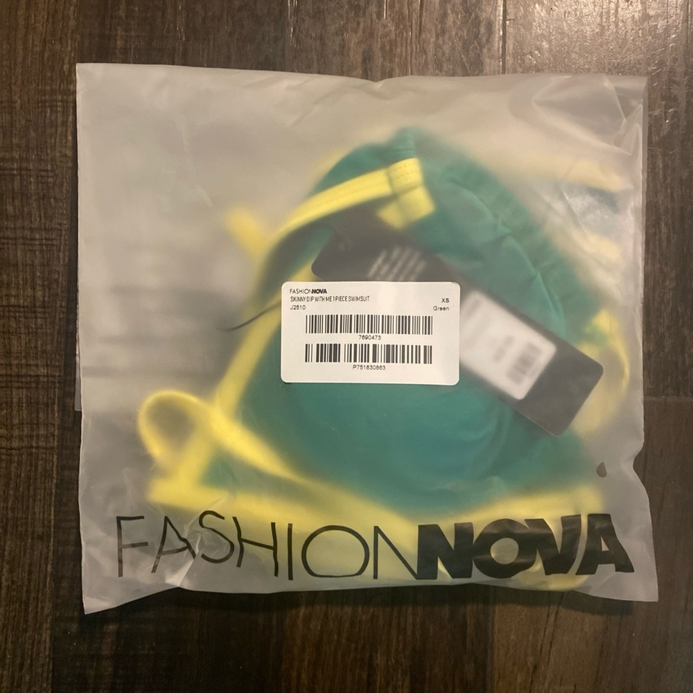 New Fashion Nova Sexy 1 Piece Swimsuit Island Vibes XS - Picture 6 of 7